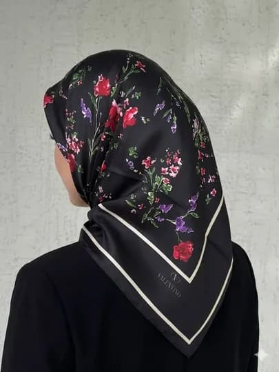 Dior шелковые платки, хиджабы, подарок на 8 Марта, подарок для женщин — LUMABEL-3ROMOL-ХРОМ