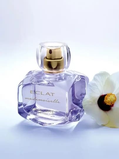 Женская туалетная вода Eclat Mademoiselle Oriflame, 50 мл — нежный и женственный аромат