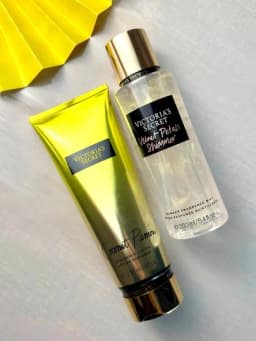 Парфюмерный набор Victoria Secret, лосьон и спрей мист для тела, 236 мл + 250 мл — ABUS-VICTORIASSECRET-ЖЕЛТ