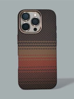 Чехол Magsafe Carbon для iPhone 13, 14 pro, 14 pro max, 15 pro, 15 pro max — TRENTM-NEWCARBON-ШОКОЛ-17AIR