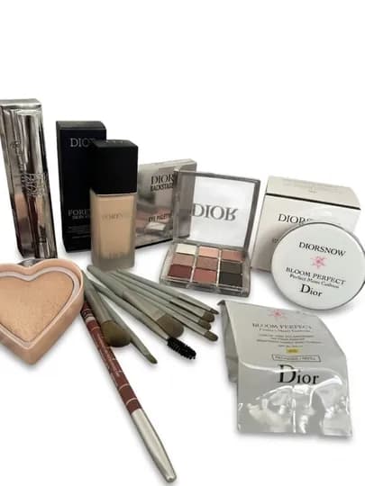 Женский набор косметики DIOR 15 в 1. Набор для макияжа DIOR — PARFE-DIOR15