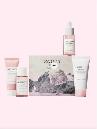 Дорожный набор корейской косметики SKIN1004 Madagascar Centella Travel Kit для лица — OMNIBEA-SKPOUCH-РОЗОВ