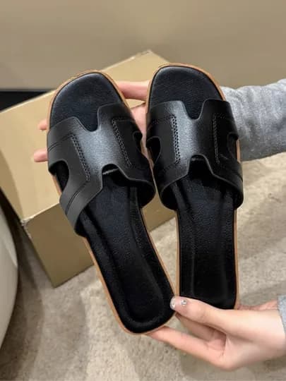 Тапочки женские летние в стиле Hermes 36–41. Модные женские шлепки маломерят на 1 размер — МАНИЗ-HERMES-ЧЕРН-41