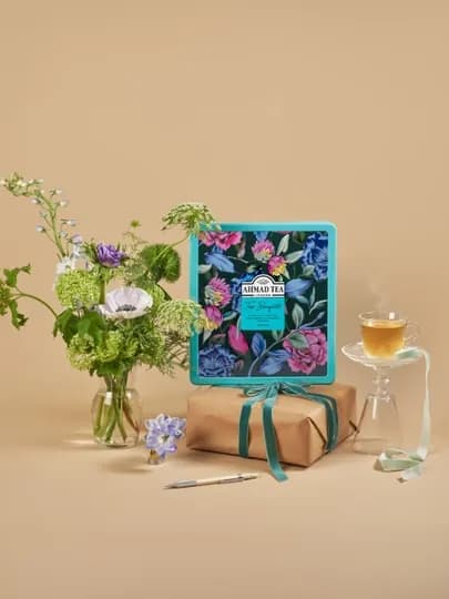 Чайный набор Ahmad Tea Tea Bouquet 8×9×8, ассорти чёрного чая, 9 ж/б * * — ЧАЙНЫЙ-ATBQ98