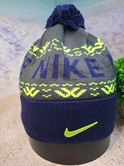 Шапка спортивная, с помпоном, мужская, NIKE — SHAPKAD-NIKESHAPKA-САЛАТ-60
