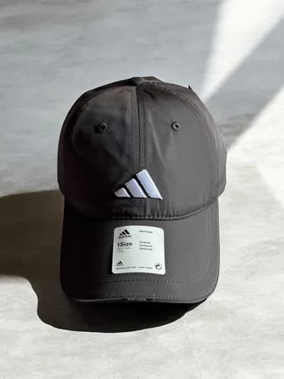 Adidas мужская кепка материал плащевка размер 55–60 легкая и спортивная