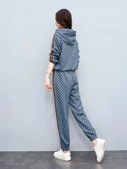 Женский спортивный костюм — ATELIER-DVKAGUCI-СЕРЕБРН-Freesize-DGXL2XL