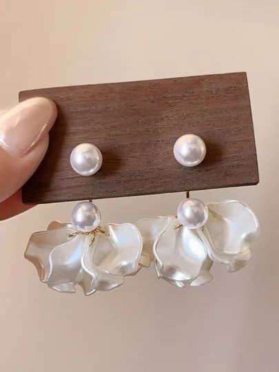 Серьги из белого листового жемчуга легкие и роскошные